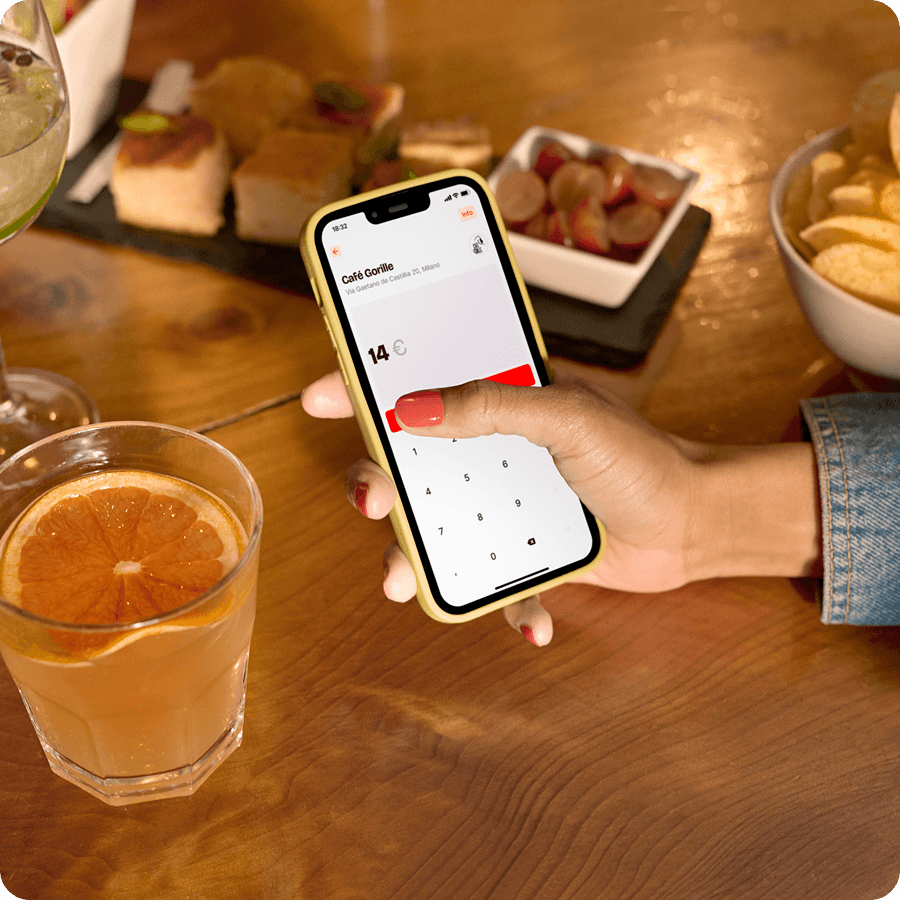 Pagamento con l'app Satispay presso un'attività commerciale